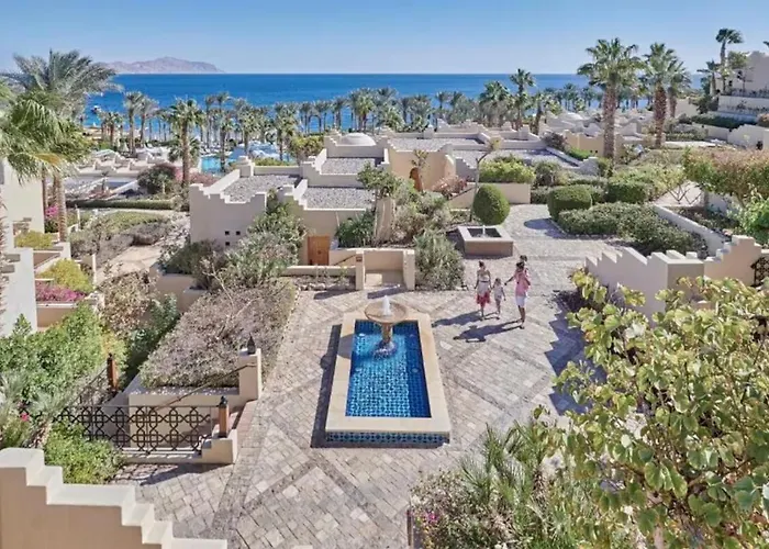 Gorgeous, Private Four Seasons 2-bedrooom - Access, Red Sea Views & Luxury Comfort * Şarm El-Şeyh