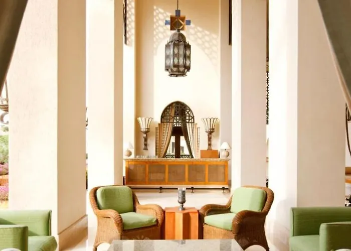 Gorgeous, Private Four Seasons 2-bedrooom - Access, Red Sea Views & Luxury Comfort Şarm El-Şeyh