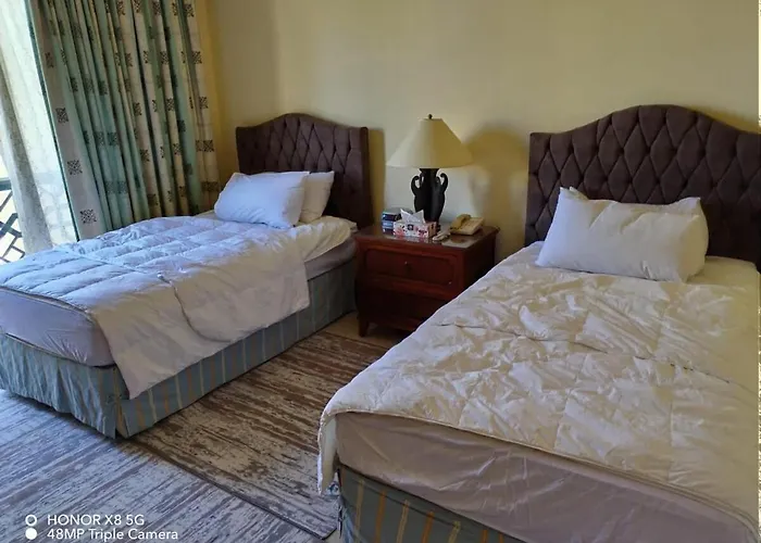 Gorgeous, Private Four Seasons 2-bedrooom - Access, Red Sea Views & Luxury Comfort Dağ evi