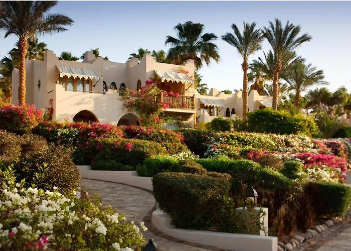 Gorgeous, Private Four Seasons 2-bedrooom - Access, Red Sea Views & Luxury Comfort * Şarm El-Şeyh