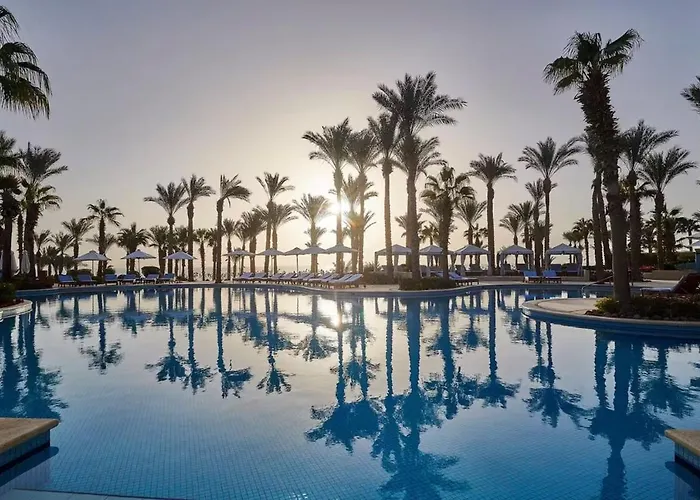 Gorgeous, Private Four Seasons 2-bedrooom - Access, Red Sea Views & Luxury Comfort
