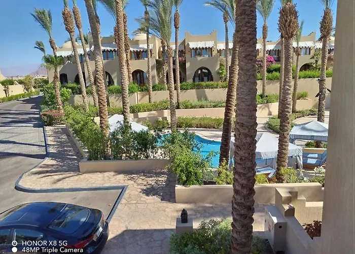 Gorgeous, Private Four Seasons 2-bedrooom - Access, Red Sea Views & Luxury Comfort * Şarm El-Şeyh