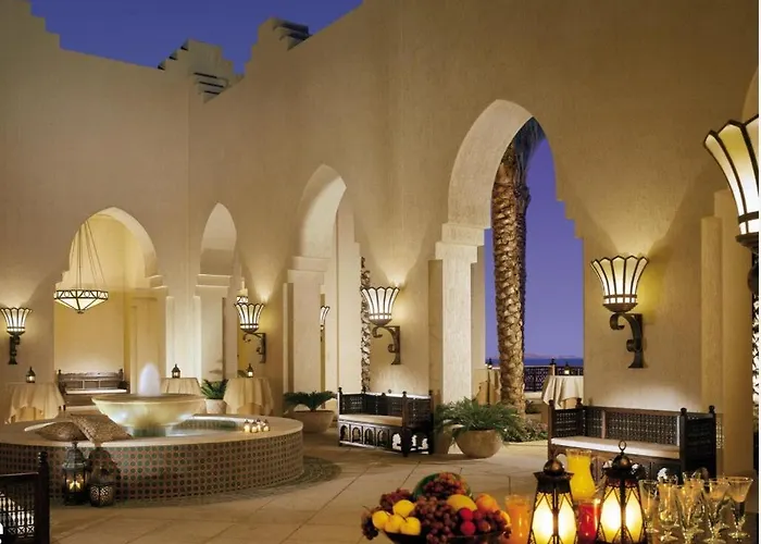 Gorgeous, Private Four Seasons 2-bedrooom - Access, Red Sea Views & Luxury Comfort *