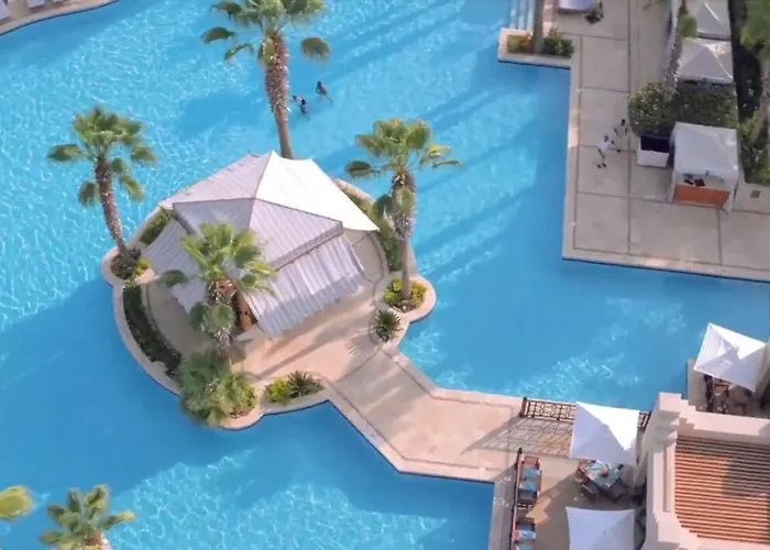 Gorgeous, Private Four Seasons 2-bedrooom - Access, Red Sea Views & Luxury Comfort Dağ evi *