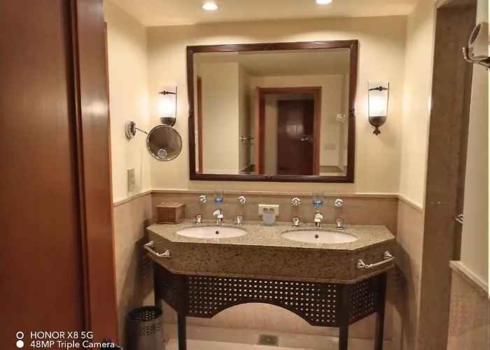 Dağ evi Gorgeous, Private Four Seasons 2-bedrooom - Access, Red Sea Views & Luxury Comfort